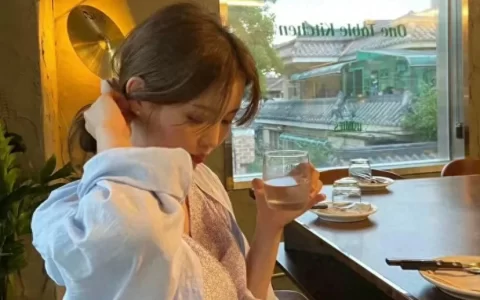 文案｜人间清醒的拽酷文案