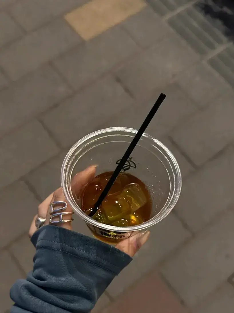 意难平文案｜不做数的承诺，我捡起来听了又听