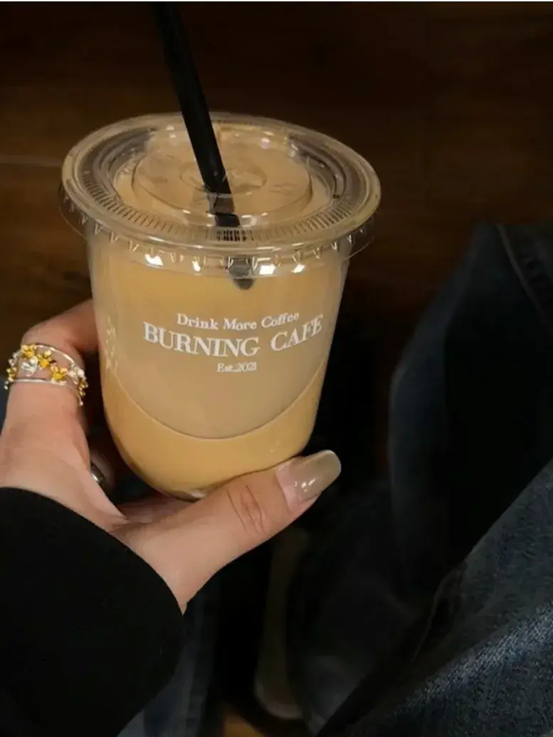 意难平文案｜不做数的承诺，我捡起来听了又听