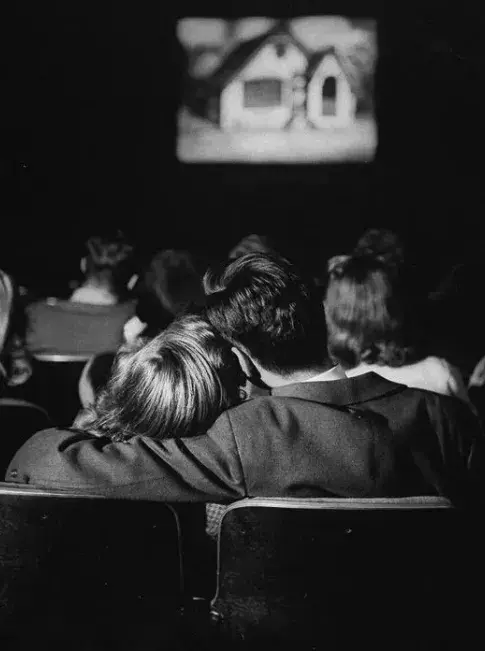 文案|比起诉说自己的不满，沉默最好