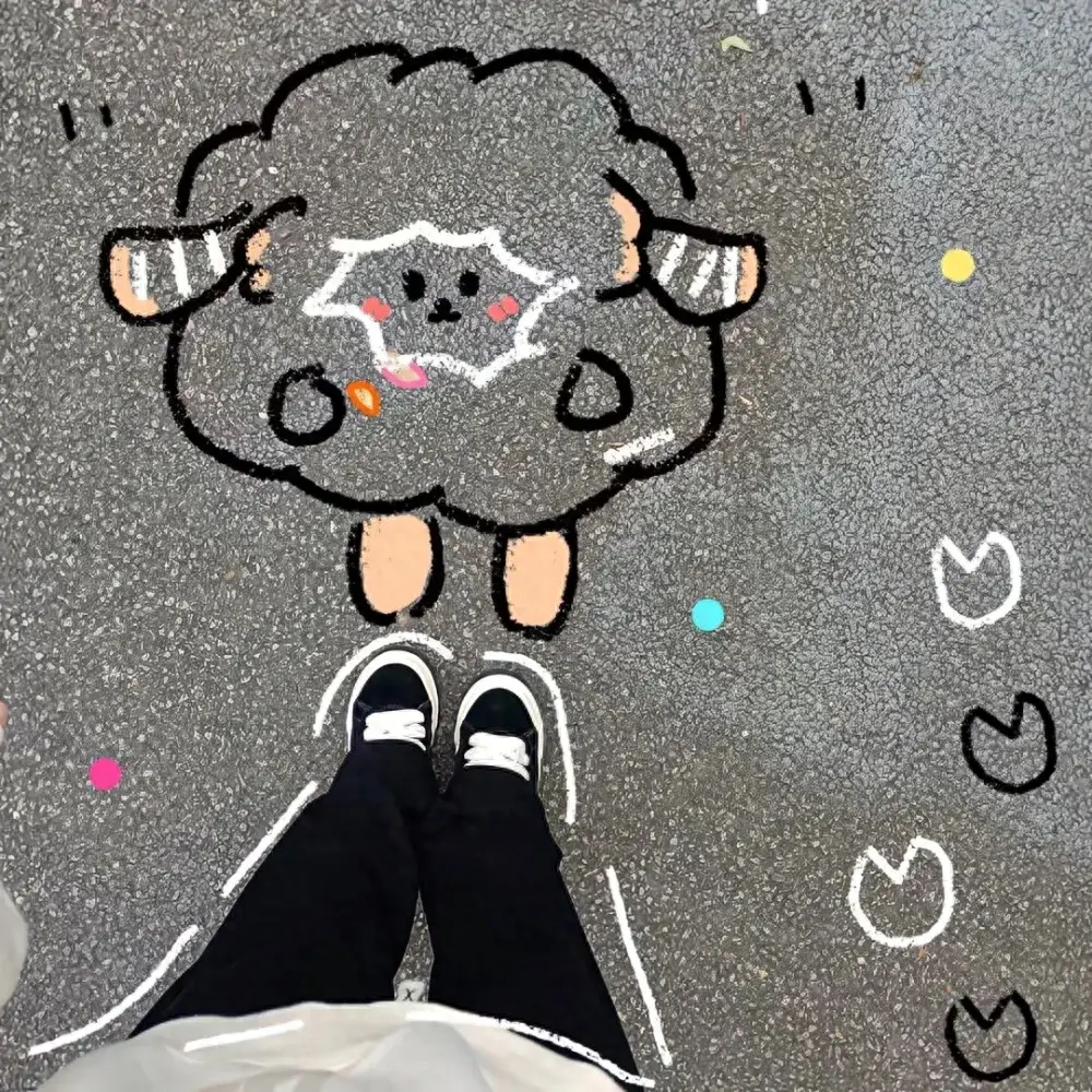 高级小众的文案（无关爱情）“不说永远，在每个瞬间”