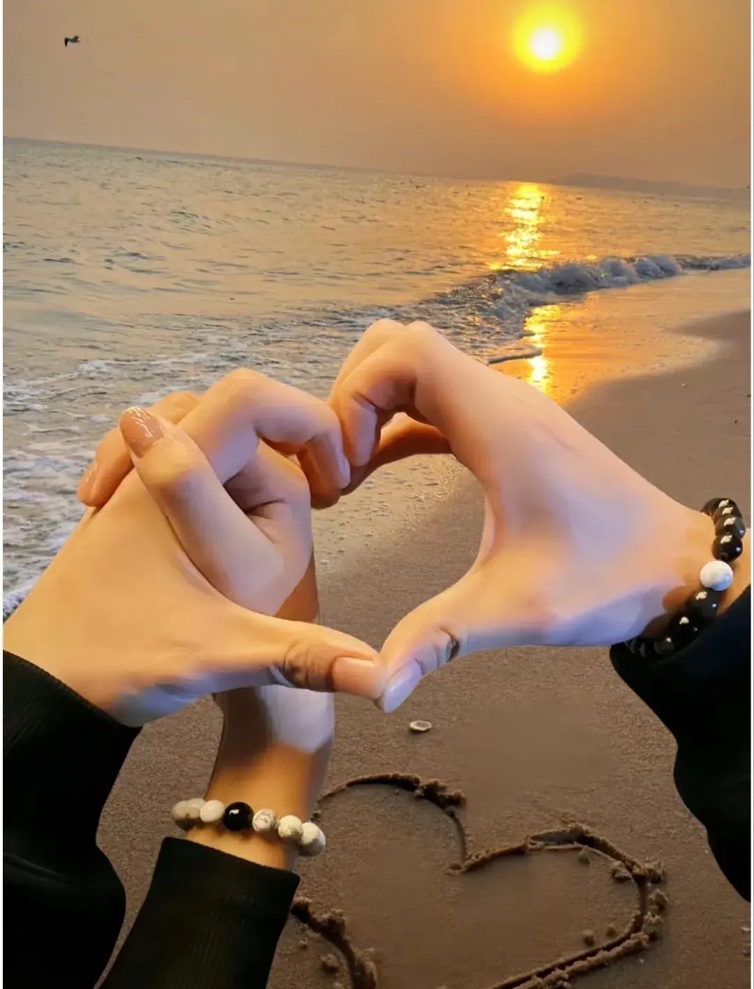 520不知怎么发朋友圈？这100句很甜、走心的文案，拿去表白吧！